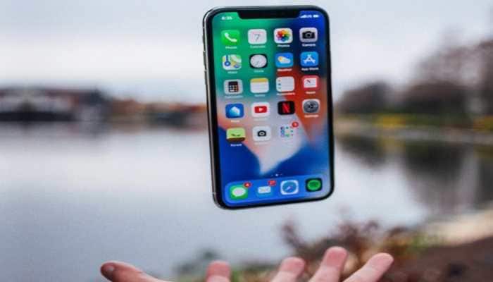 Unbelievable! iPhone works fine even after lying under a lake for 30 days