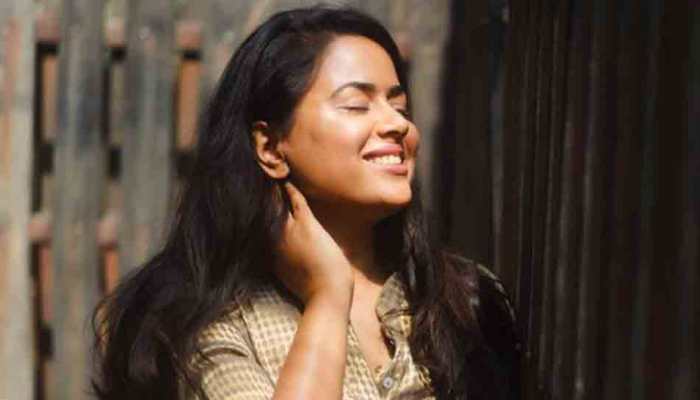 Sameera Reddy&#039;s &#039;padded bras to pure freedom&#039; post gets a reaction from mom-in-law 