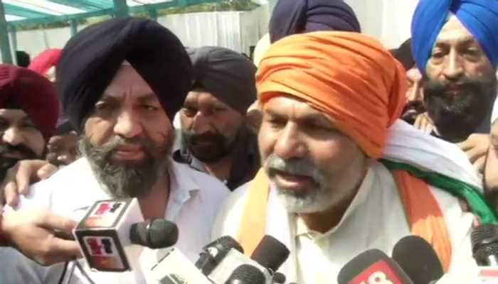 Stones pelted at farmer leader Rakesh Tikait's convoy, BKU blames ABVP for attack