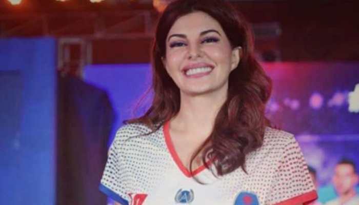 Jacqueline Fernandez starts 'Ram Setu' shoot, Akshay Kumar captures the moment