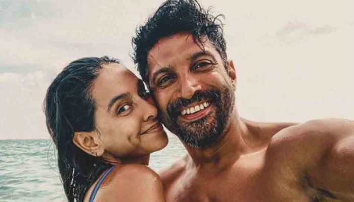 Shibani Dandekar looks smoking hot in bikini photo from Maldives, beau Farhan Akhtar showers love