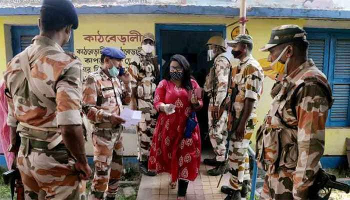 5 dead in Cooch Behar firing, Election Commission adjourns polls at booth no. 126 in West Bengal&#039;s Sitalkuchi