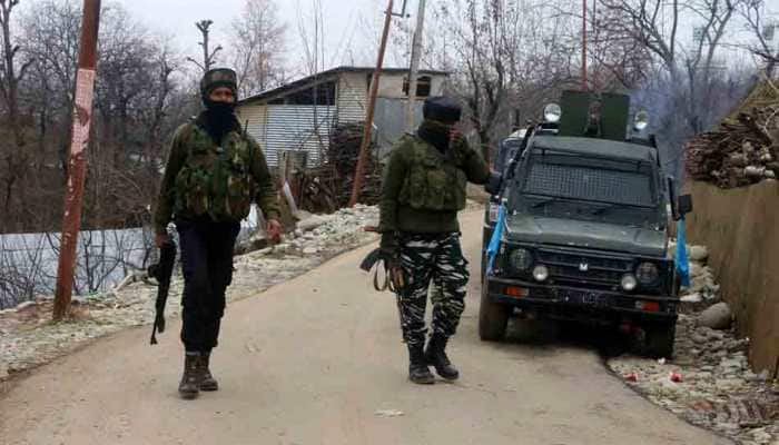 3 terrorists killed, 2 jawans injured in Jammu and Kashmir&#039;s Shopian encounter, AK-47 and pistol recovered