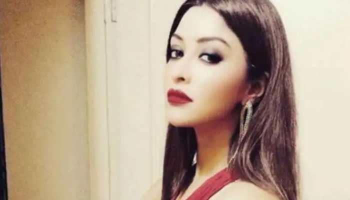 Payal Ghosh essays different shades in 'Red'