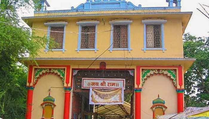 Amid COVID surge in UP, negative RT-PCR test report made mandatory to enter 3 temples in Varanasi