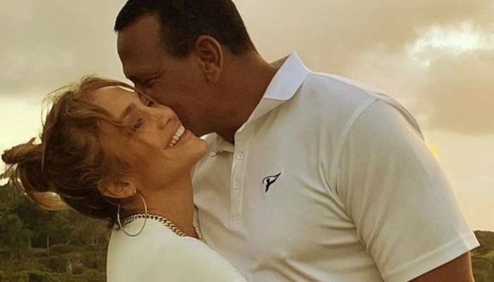 Jennifer Lopez and Alex Rodriguez call off engagement, announce break-up!