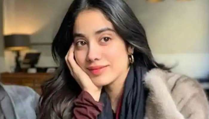 Janhvi Kapoor and her gang of friends groove to Cardi B's 'Up' in new viral video - WATCH