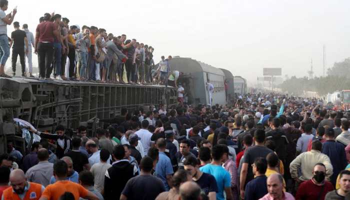 Egypt: Eleven dead, 98 injured after train derails near Cairo