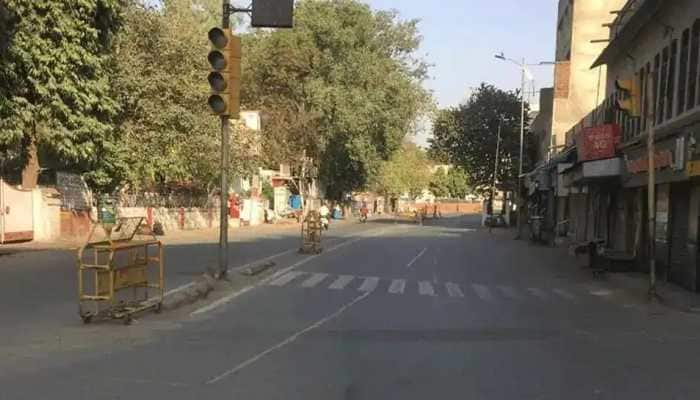 Lockdown in 5 cities of Uttar Pradesh, Allahabad HC scolds Yogi Adityanath  Govt | India News | Zee News