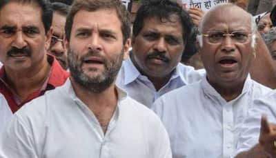 Rahul Gandhi takes on Centre, says its govt's responsibility to put money into bank accounts of migrants