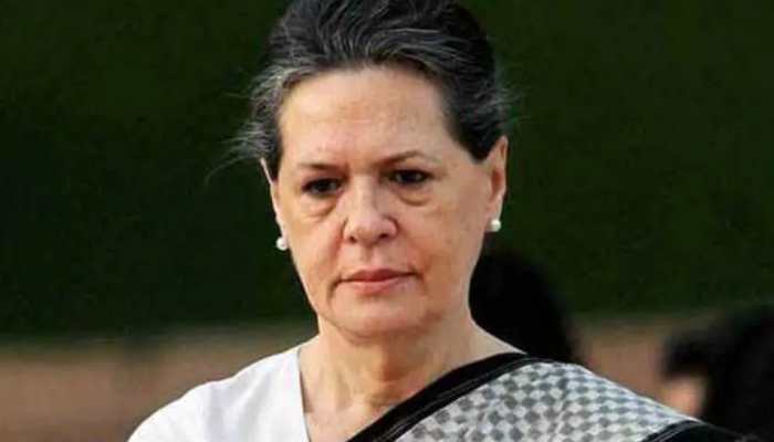 Sonia Gandhi writes to PM Narendra Modi, urges Centre to re-evaluate COVID-19 vaccination policy