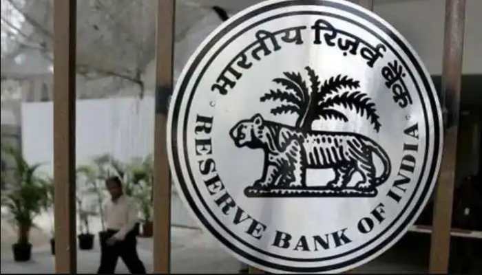 RBI directs banks to halve dividend payouts amid 2nd COVID wave