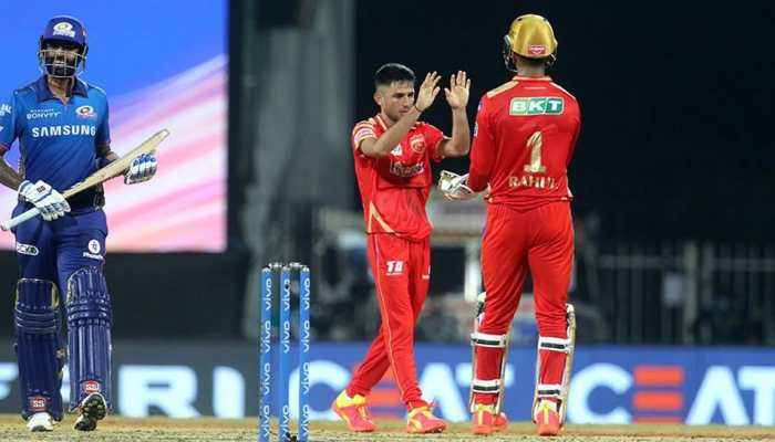 IPL 2021, PBKS vs MI: Ravi Bishnoi leaves impact straightaway as Mumbai Indians batsmen fall again
