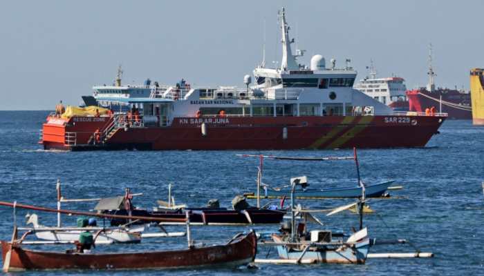 No sign of Indonesian missing submarine as US assists in search and rescue operation 