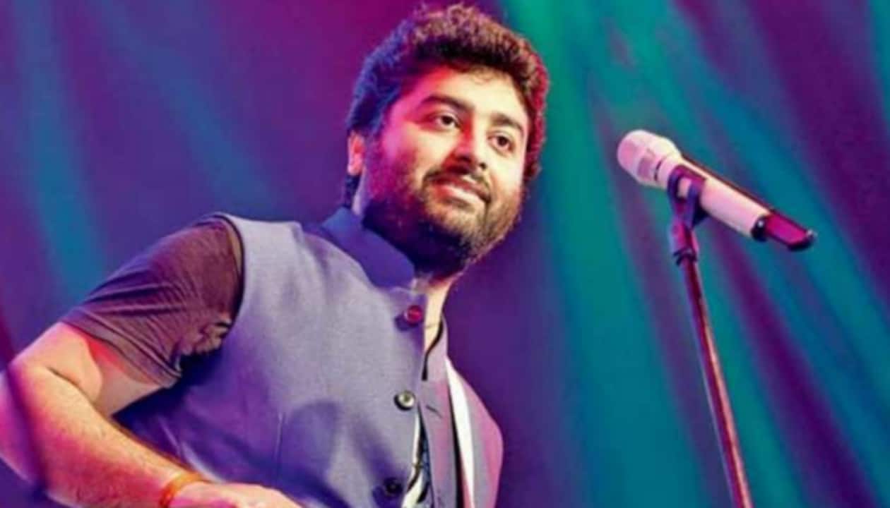 Arjit Singh Sex Video - Happy Birthday Arijit Singh: Listen to these melodious numbers on singer's  birthday | People News | Zee News