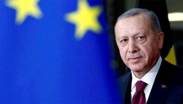 Turkey announces full lockdown from April 29 to curb COVID spread