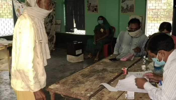 UP panchayat election 2021: Voting for over 2.10 lakh seats across 17 districts begins in final phase