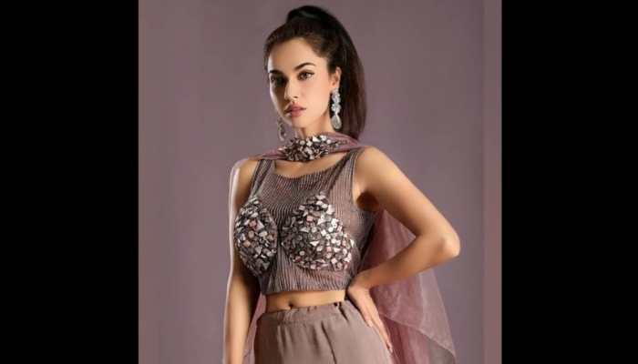 Riney Aryaa replaces Deblina Chatterjee as Goddess Lakshmi in 'Vighnaharta Ganesh'
