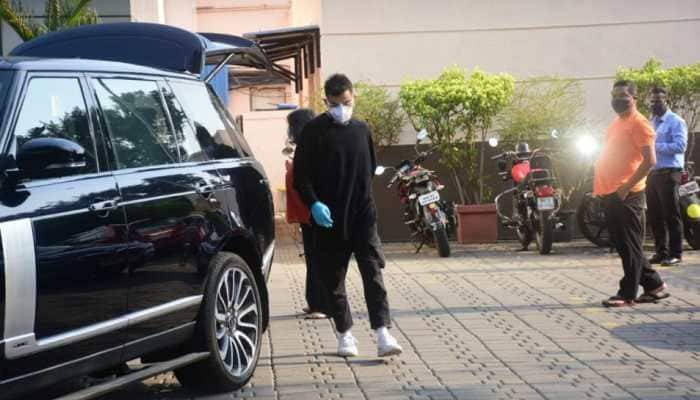 IPL 2021: RCB skipper Virat Kohli returns home after league suspension, pics go viral IPL 2021: RCB skipper Virat Kohli returns home after league suspension, pics go viral