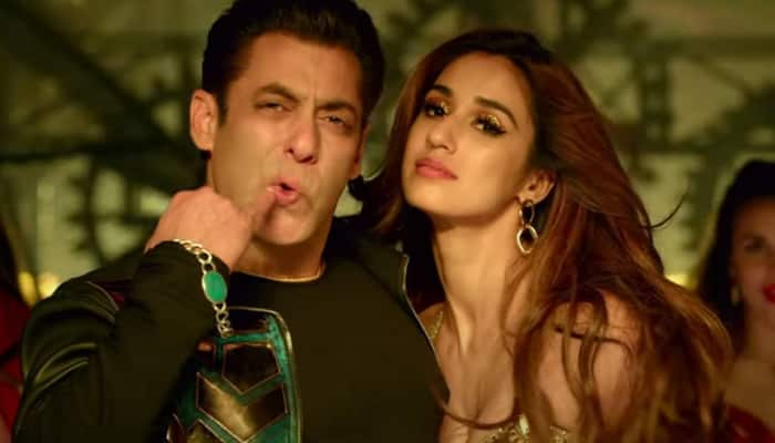 Disha Patani: Salman Khan dances like no one&#039;s watching him