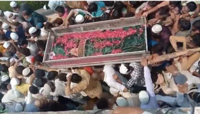 Rush gathered for Qazi&#039;s funeral, FIR lodged against people for violating COVID protocols in UP&#039;s Budaun