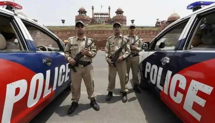 Delhi Police registers 372 FIRs against COVID cheats, 91 arrested