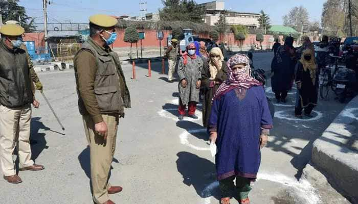 Jammu &amp; Kashmir police enforce strict COVID-19 rules: 874 violators fined, 137 arrested