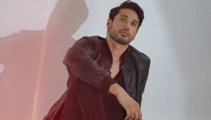 If stars work in music videos you can tell it's doing well: Arjun Kanungo |  People News | Zee News