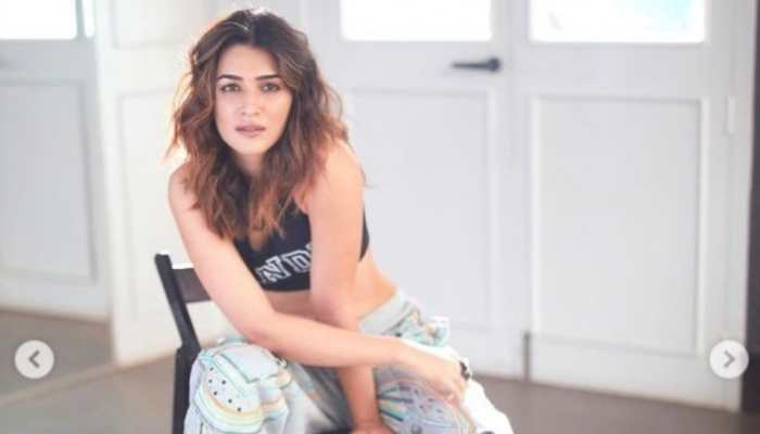 Kriti Sanon celebrates 7 years in Bollywood, says &#039;challenging but very satisfying&#039;