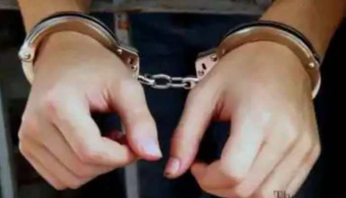 Uttar Pradesh: 19-year-old drugs parents, helps lover steal money from her house, both arrested