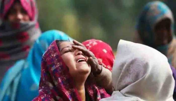 Aligarh hooch tragedy: Death toll climbs to 11, police arrests 10 people involved in trade of illicit liquor
