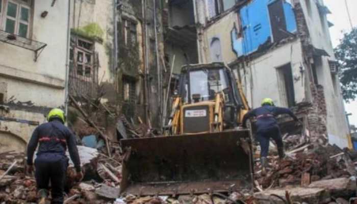 Two killed, six injured in Varanasi building collapse, PM Narendra Modi calls DM