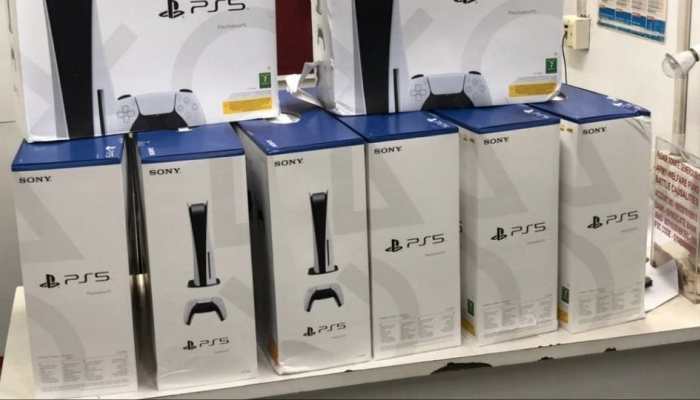 Customs at Delhi airport seized iPhones, PS5 worth Rs 2.50 crore