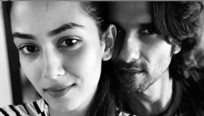 Shahid Kapoor&#039;s cute little gesture for wifey Mira Rajput melts her heart