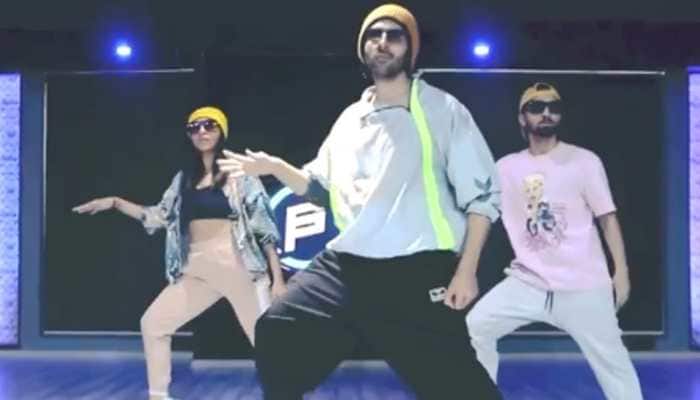 Kartik Aaryan dances to Allu Arjun-Pooja Hegde&#039;s &#039;Butta Bomma&#039; song, fans can&#039;t keep calm! Watch