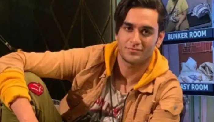 Bigg Boss 14 fame Vikas Gupta opens up on his family&#039;s reaction to his bisexuality, reveals he dated Pratyusha Banerjee