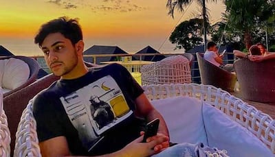 Amitabh Bachchan's grandson Agastya Nanda is a handsome hottie and his latest viral pics are solid proof!