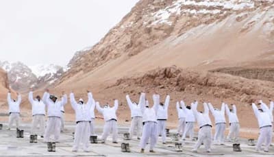 ITBP personnel perform Yoga at over 18,000 feet in Ladakh amid snow conditions -- Watch 