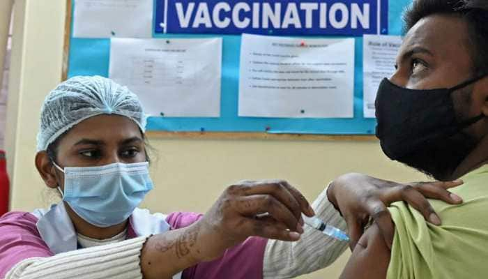 Karnataka govt to vaccinate all degree college students in July