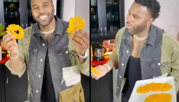 American singer Jason Derulo whips up jalebis from scratch while dancing to &#039;Jalebi Baby&#039; - Watch viral video!