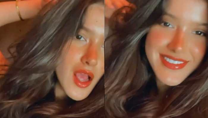Shanaya Kapoor's rosy, red-lipped glam look will take your breath away! - Watch