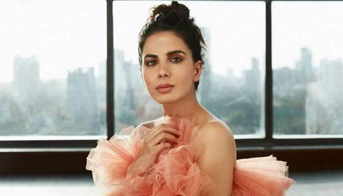 Exclusive: For Kirti Kulhari, &#039;new is exciting&#039;, &#039;Four More Shots&#039; actress says &#039;she has no fav co-stars&#039;!