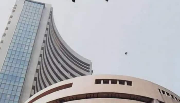 Sensex, Nifty open in green, tech stocks jump high 