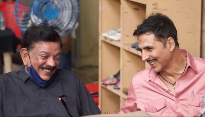 Akshay Kumar shares a happy picture with &#039;Bhool Bhulaiyaa&#039; director Priyadarshan