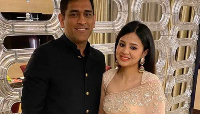 MS Dhoni with his wife Sakshi