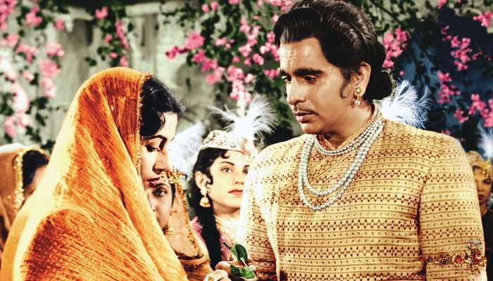 'Mughal-e-Azam' of Kashmiris aka Dilip Kumar bids adieu!