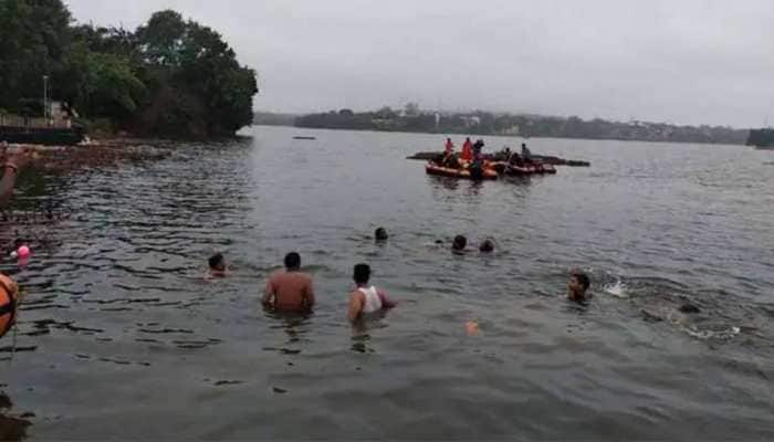 12 members of family drown in Ayodhya&#039;s Saryu river, rescue operation on