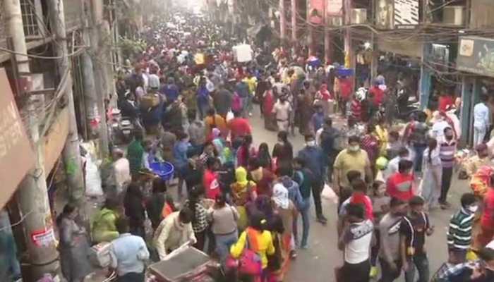 Delhi’s Sadar Bazar partially closed for 3 days after reports of COVID norms violation