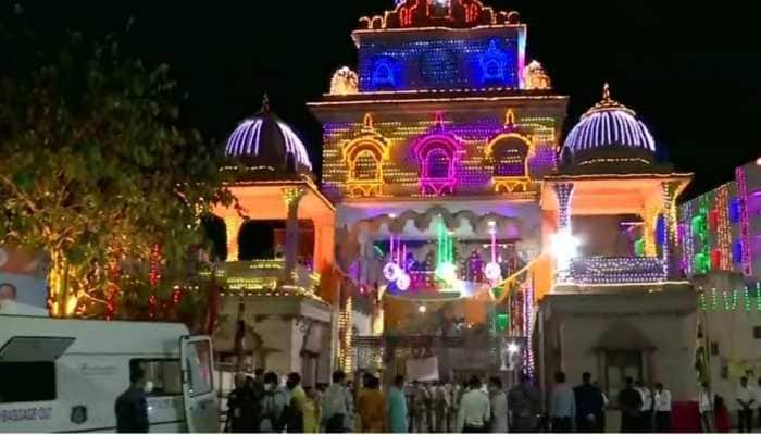 Amit Shah performs 'aarti' at Jagannath Temple in Ahmedabad ahead of Rath Yatra