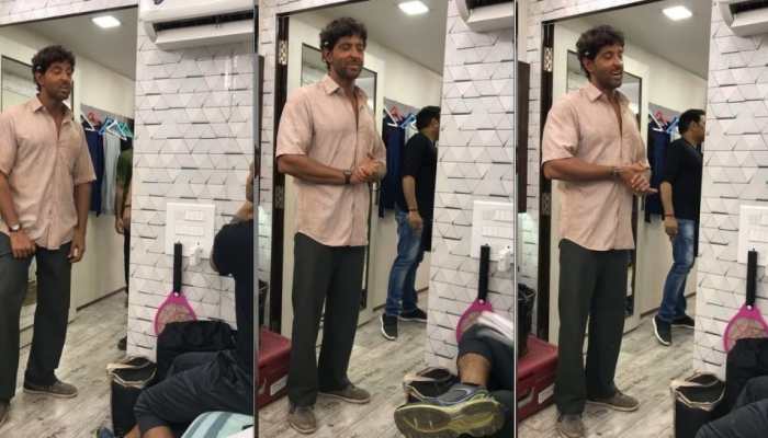 Hrithik Roshan sings Jadoo Jadoo in Bihari accent - Watch BTS video